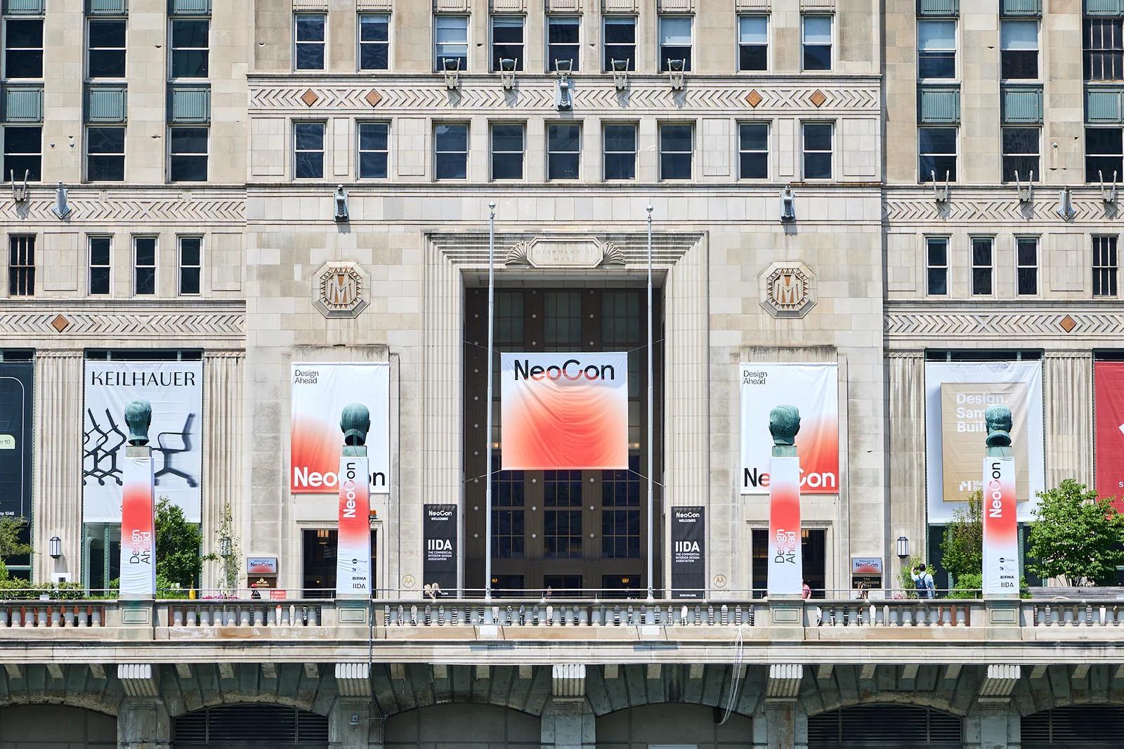 NeoCon, Illuminate at NeoCon, Neocon lighting show,